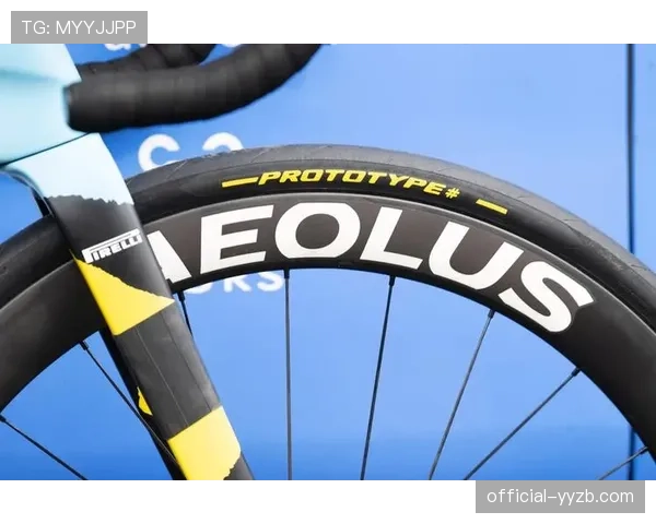 巴黎-鲁贝甘纳再遭爆胎摔车,彻底退出冠军争夺